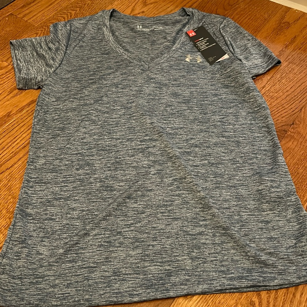 Under armour t shirt